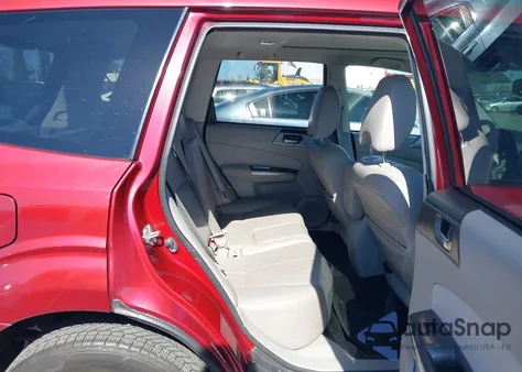 2011 Subaru Forester 2.5X Limited z USA, uszkodzony, nr VIN JF2SHBEC0BH763609